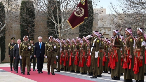 Награда королю, поход в музей и грибной суп: как прошел визит Токаева в Иорданию (фото)