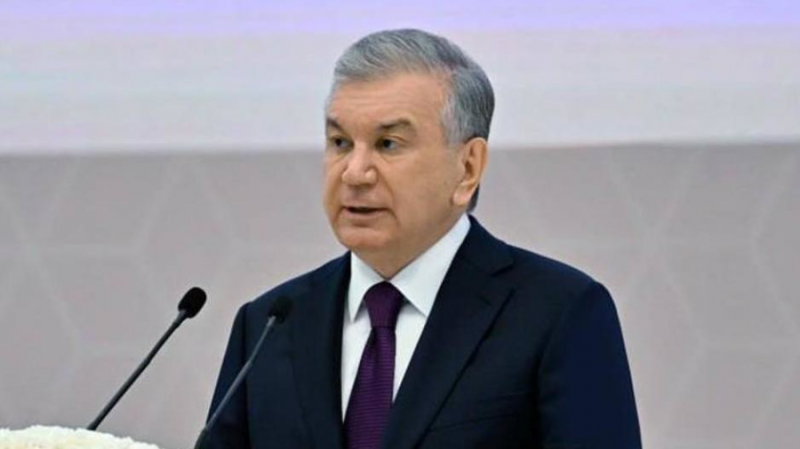 Президент Узбекистана примет участие в параде Победы в Москве 9 мая