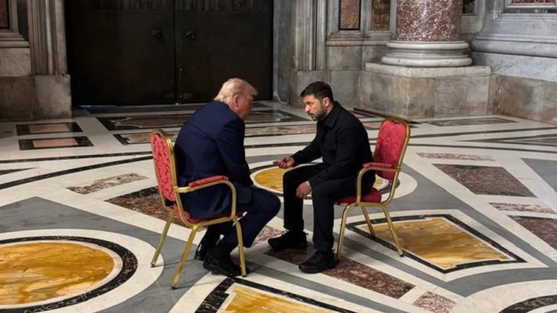 В Ватикане Зеленский заверял Трампа в готовности к безусловному прекращению огня, - The Economist
