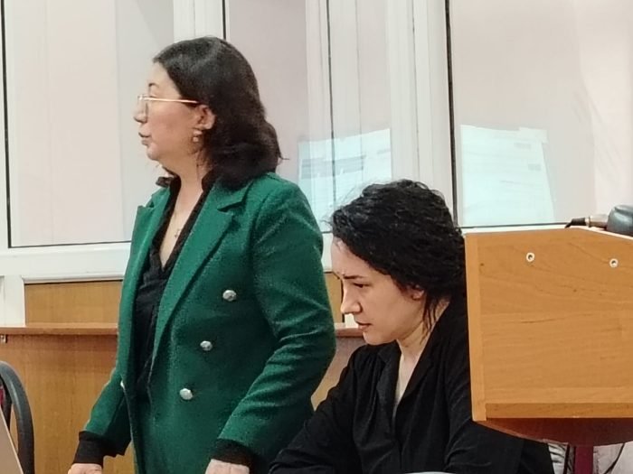 Дело о заказном убийстве в Уральске: для обвиняемой попросили домашний арест и распустили присяжных
