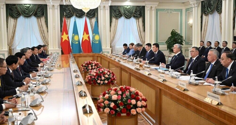 Довести товарооборот до 2 миллиардов долларов планируют Казахстан и Вьетнам   Дополнено