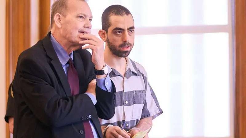 Покалечивший писателя Салмана Рушди приговорен к 25 годам тюрьмы