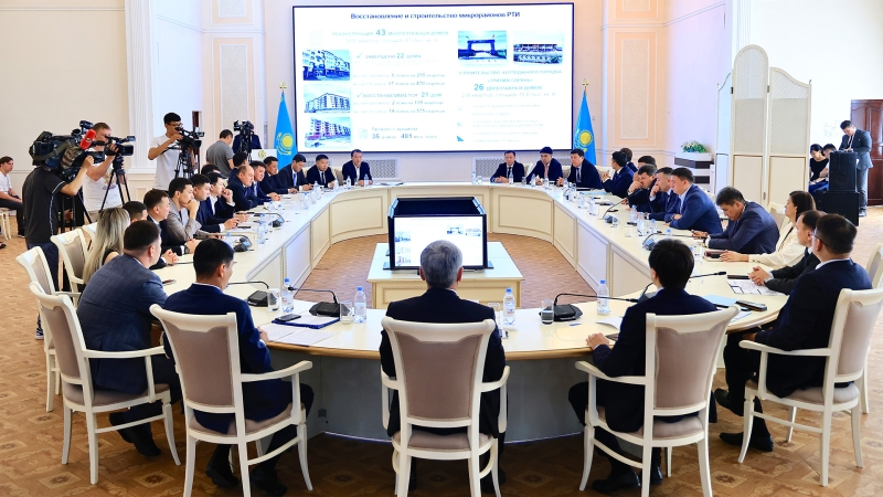 В Сарани проходит республиканский семинар-совещание по развитию моногородов