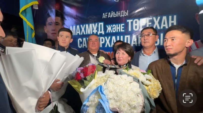 Как братья Сабырханы из Шымкента стали чемпионами мира по боксу в один день