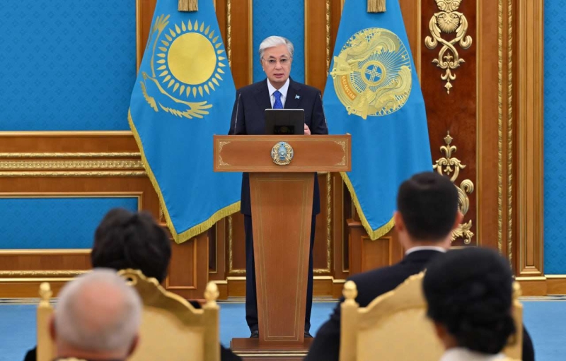Касым-Жомарт Токаев поздравил работников нефтегазовой отрасли