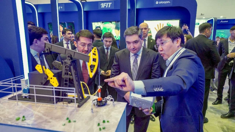 Бектенов: Инициативы Президента направлены на следующий технологический рывок Казахстана