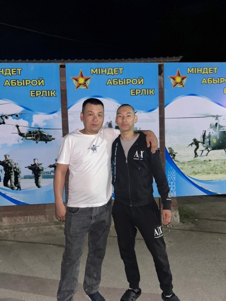«Это место не для людей»: родные погибшего солдата из Алматинской области обратились к Токаеву
