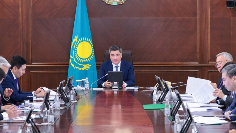 Не будет инвестиций - не будет развития экономики: премьер-министр поручил акимам наказать замов за недостижение показателей