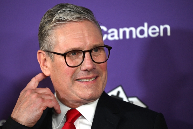 "Пабы и бары - это сердце наших сообществ": Стармер поддержал развитие питейных заведений в Британии