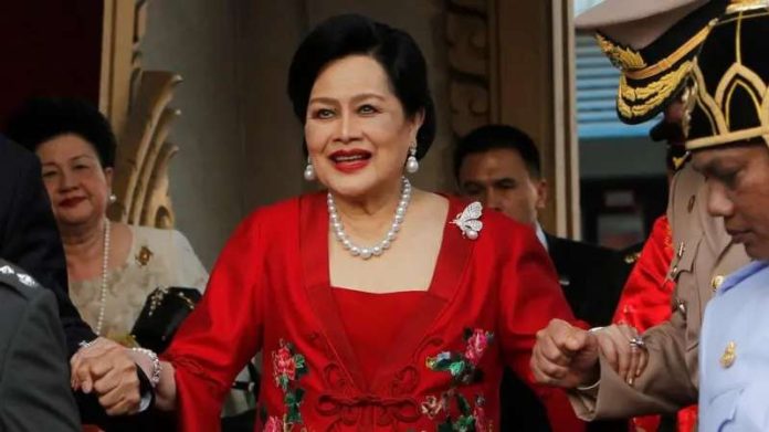 umerla-byvshaja-koroleva-tailanda-sirikit-142003f.jpg
