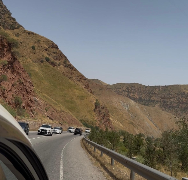 За пловом и природой – в Таджикистан