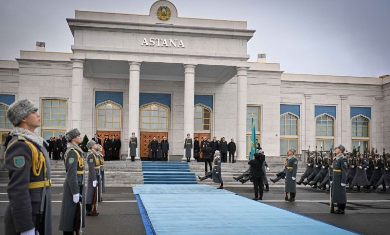 Касым-Жомарт Токаев встретил Президента Туркменистана