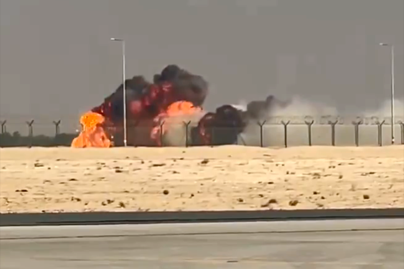 На авиашоу в Дубае разбился самолет