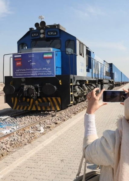 Первый грузовой поезд прибыл из России в Иран