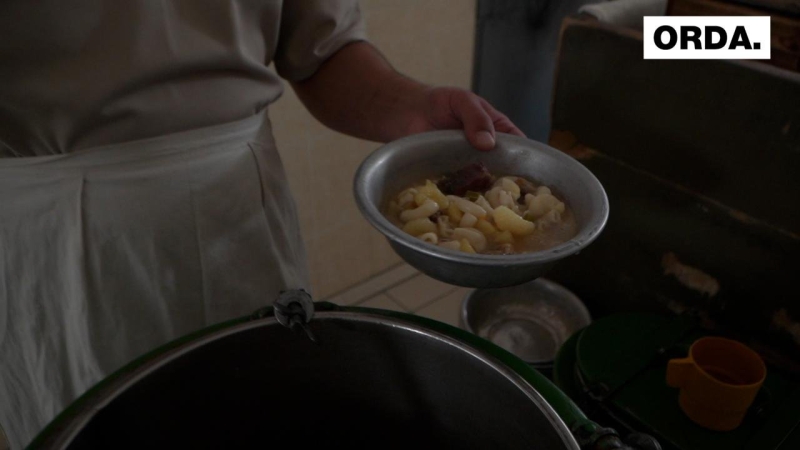 Почему переполнены казахстанские тюрьмы и как в камеру заказать барашка на вертеле