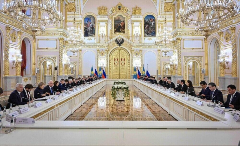 Товарооборот, АЭС и образование: о чем говорили лидеры Казахстана и России 
&nbsp;&nbsp;Дополнено