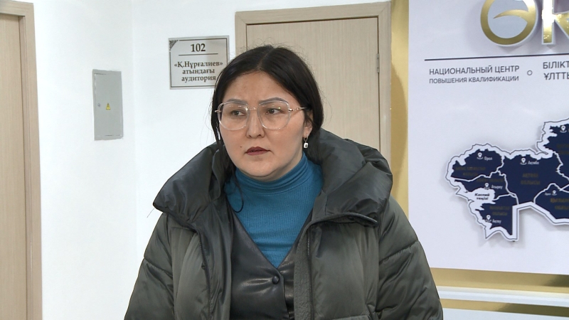 У учителей ВКО отбирают деньги и понижают квалификацию. Как и за что кошмарят педагогов