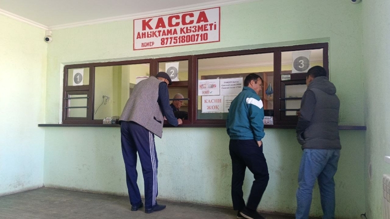 В Алматы и обратно ценой жизни: что за бардак творится на транспортных узлах мегаполиса