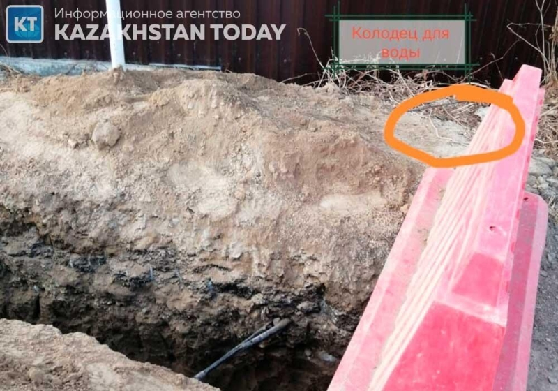 Жители микрорайона Нур Алатау требуют остановить строительство ЖК и прокладку канализации в экологической зоне  