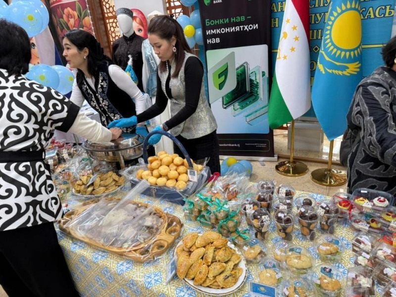 Казахстан развивает культурное сотрудничество с рядом стран
  