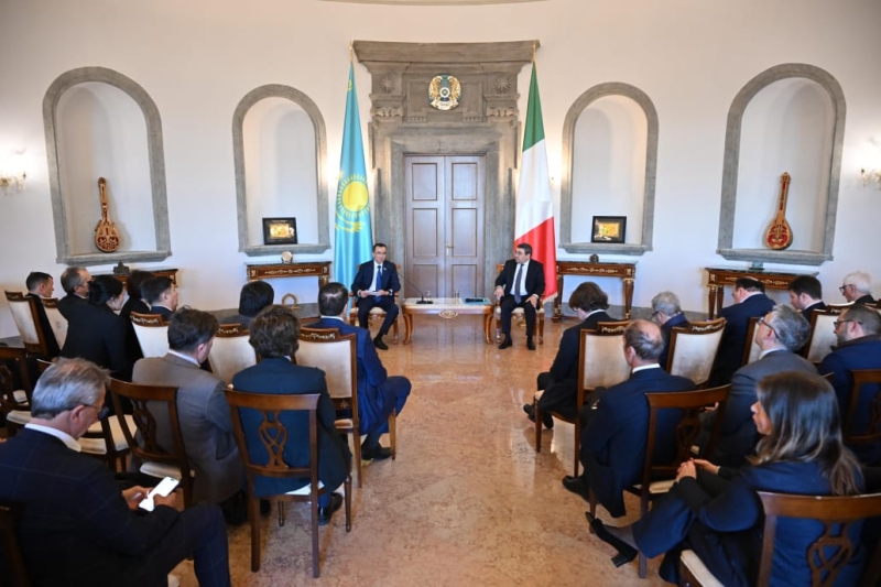 Спикер Сената рассказал о проводимых в РК реформах экспертам Италии