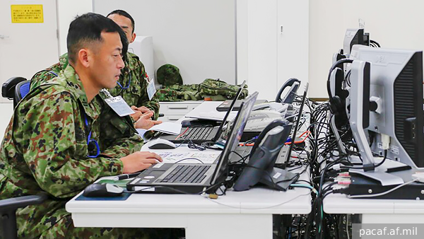 США создают у границ России крупное разведывательное сообщество