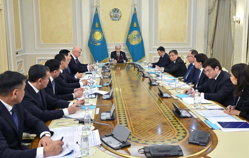 Токаев назвал первостепенной задачей формирование авиахабов на базе ключевых аэропортов