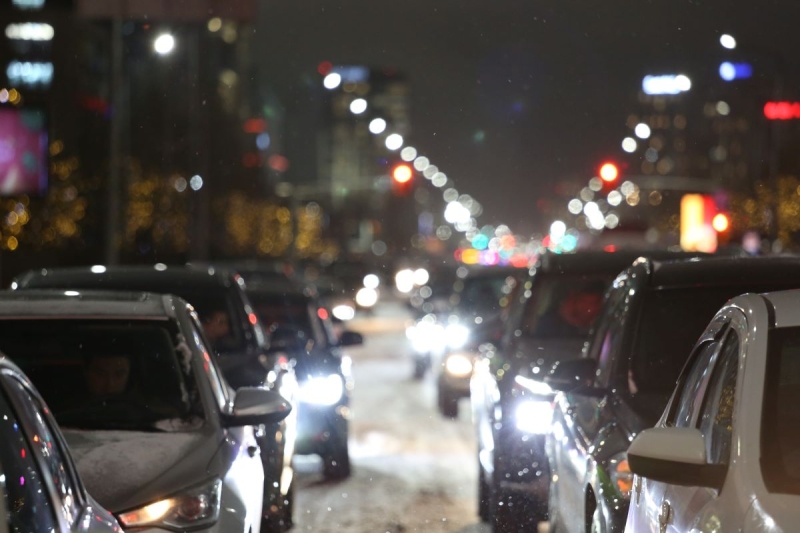 Казахстанцев предупредили об опасности на дорогах перед Новым годом