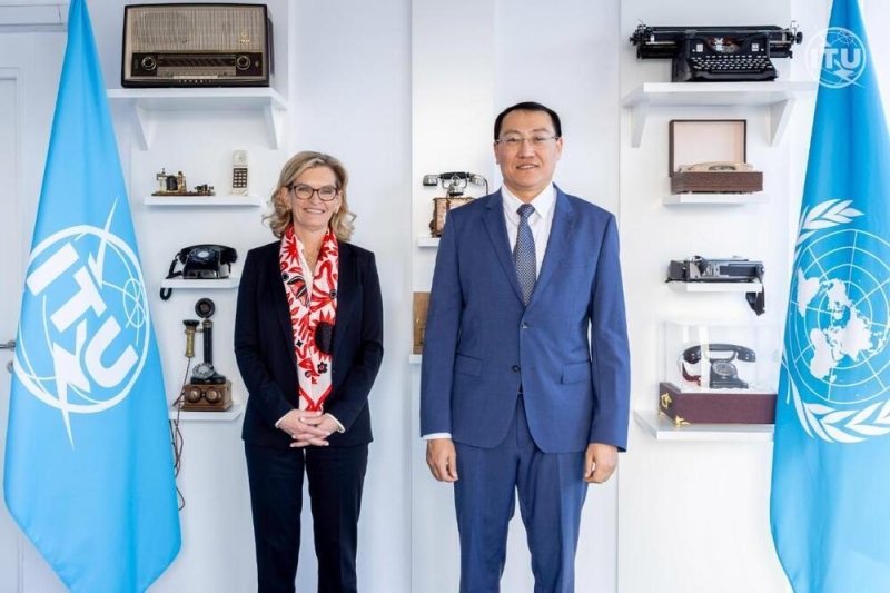 Казахстанские дипломаты провели ряд встреч