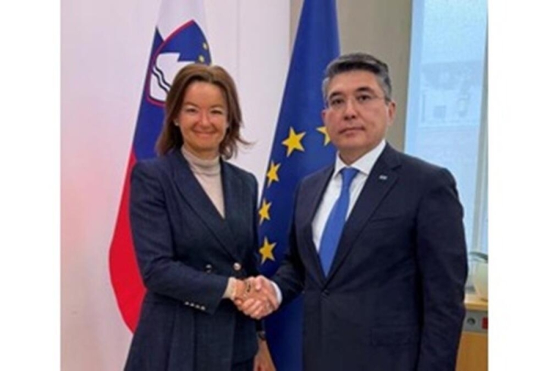 Казахстанские дипломаты провели ряд встреч