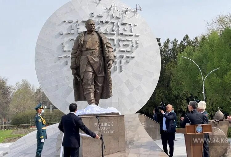 Сотрем память, заменим героев!